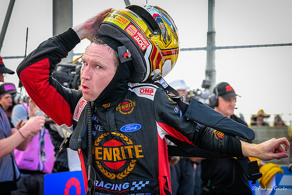 2023 David Reynolds removing his helmet after coming third in Sunday's race